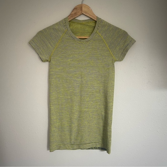 Lululemon | Swiftly Tech Short Sleeve, Wee are from Space Sonic Yellow 4 - Picture 2 of 10